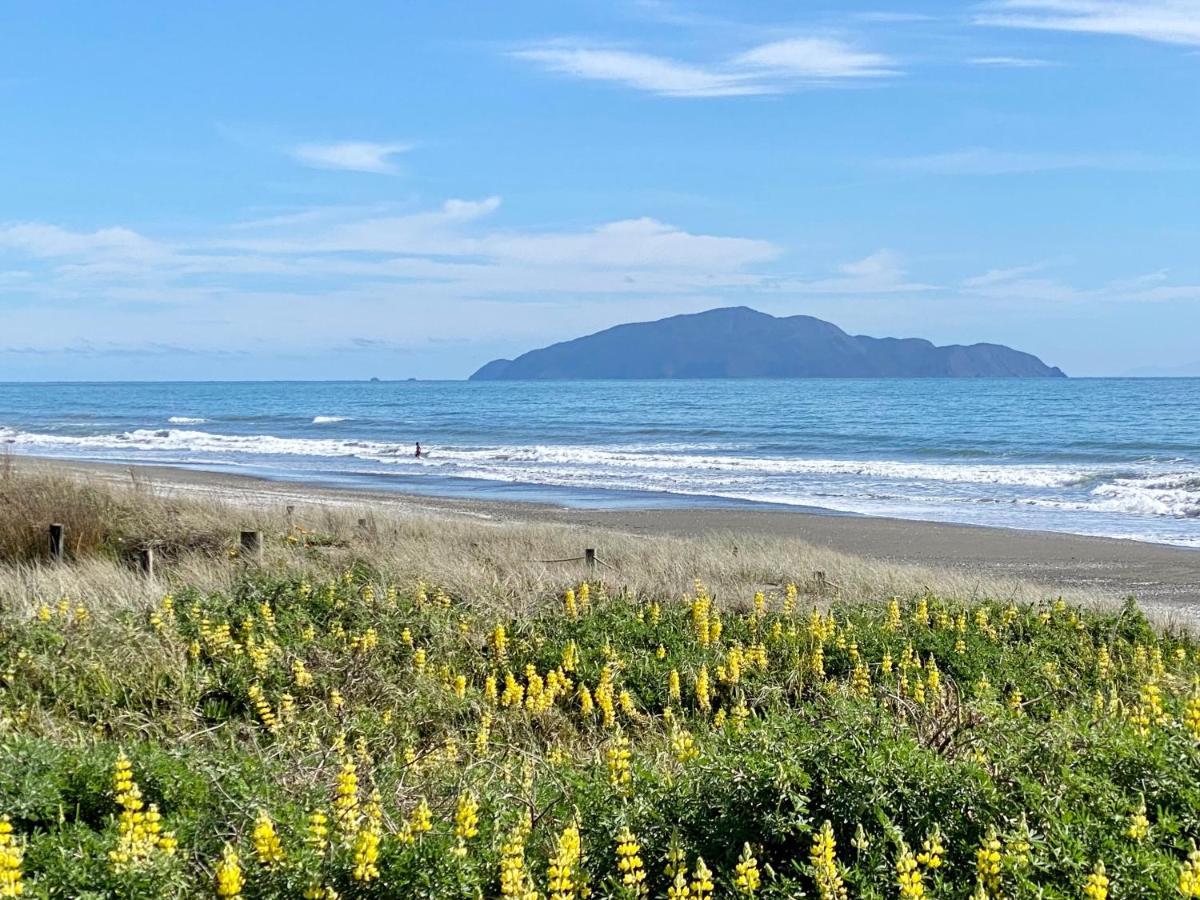 Otaki Beachfront Getaway Eksteriør billede
