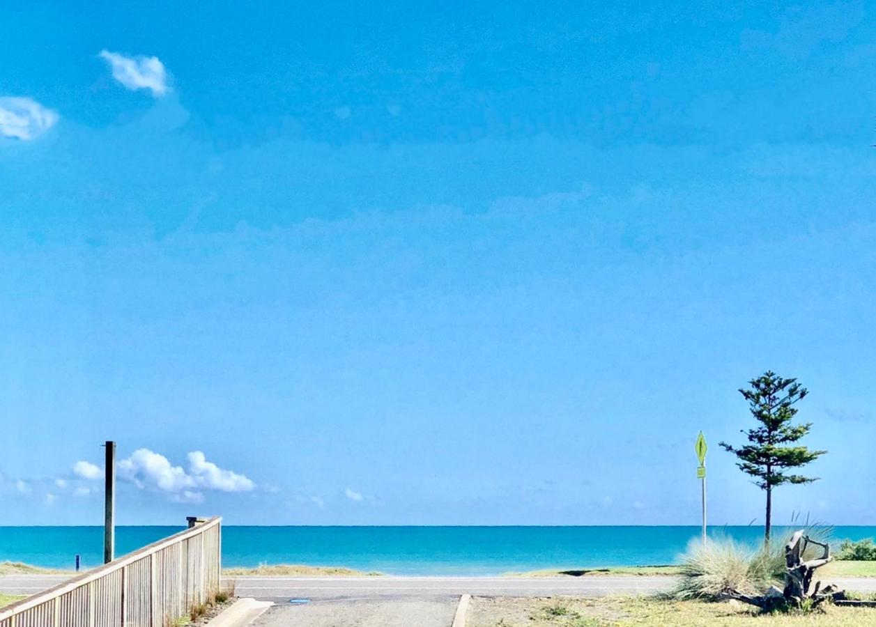 Otaki Beachfront Getaway Eksteriør billede